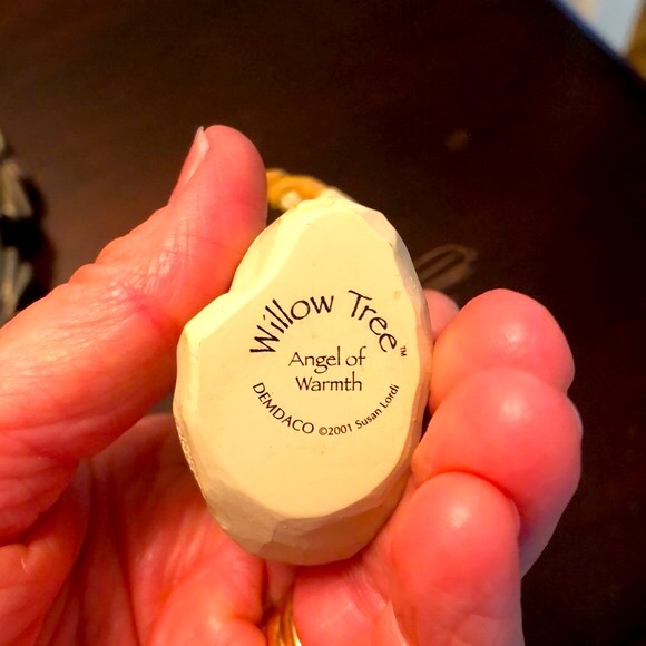 Willow tree angel of warmth - Picture 7 of 7